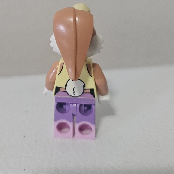 LEGO Lola Bunny  Looney Tunes 71030 Minifigure - Picture 3 of 5